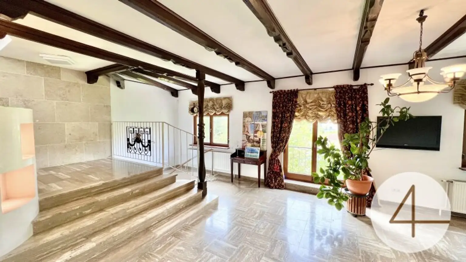 10 Minuten Fahrzeit nach Wien I Klimatisierte Villa mit Weitblick I Wellness, Fitnessraum & Kamin I Terrassen, Balkon & Garten I Hochwertige Ausstattung