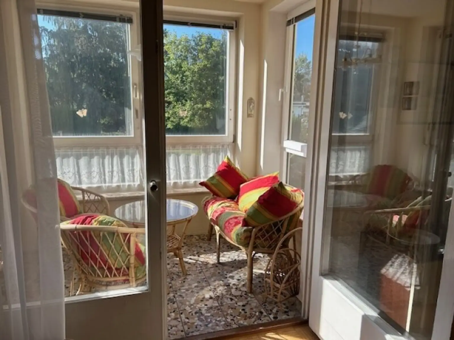 +++ TOP PREIS P.B. - KORNEUBURG, GROSSES 7 ZIMMER EIN -ZWEIFAMILIENHAUS, BENÖTIGT LIEBEVOLLE MODERNISIERUNG, toller Wintergarten und Terrasse Altbaumbestand GARTEN +++