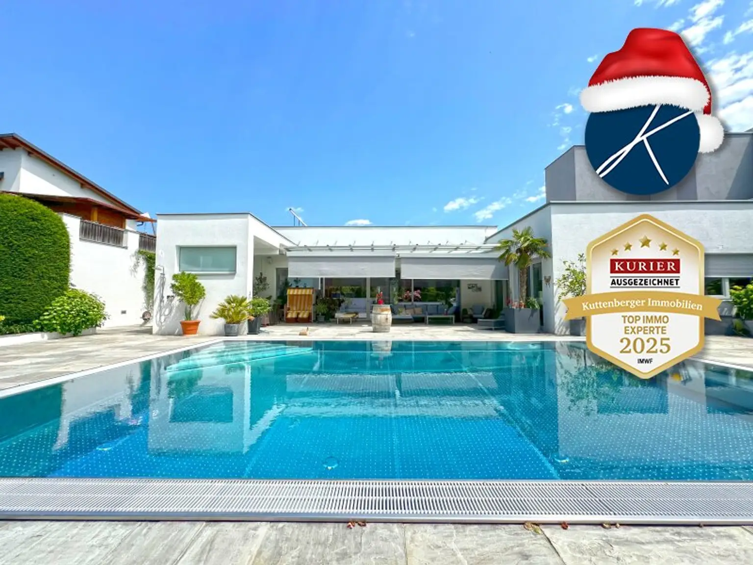 Große Terrasse mit Edelstahl-Überlaufpool