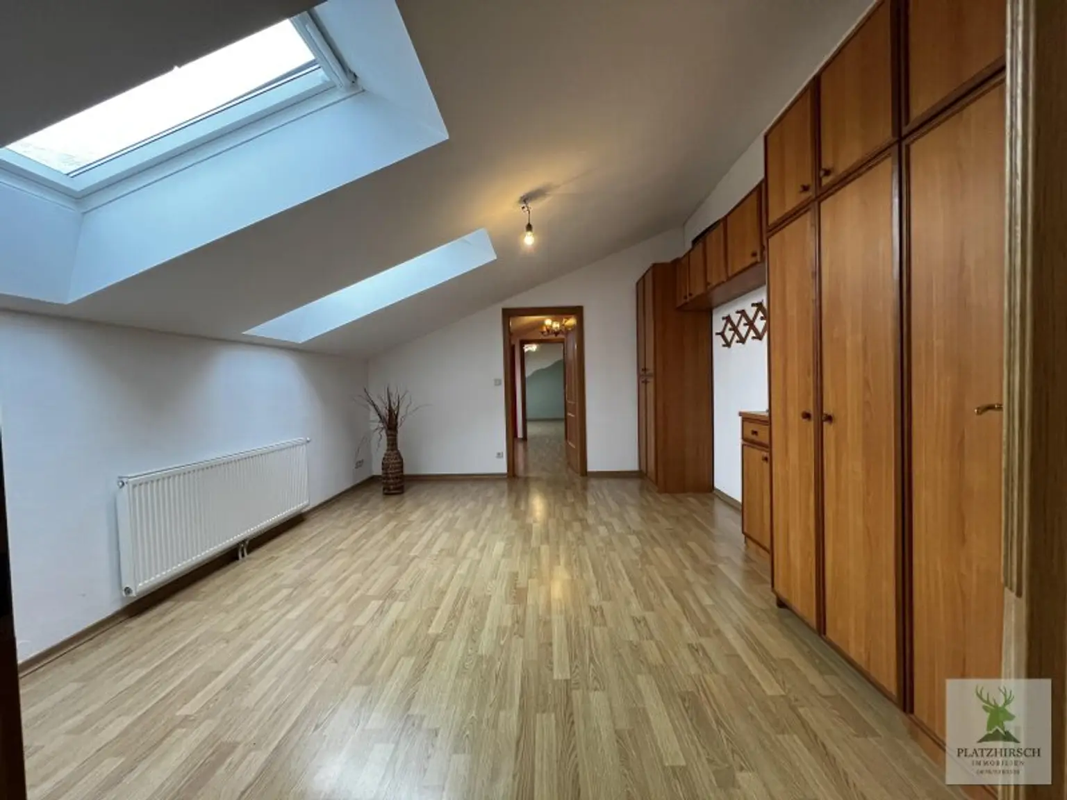 Einzigartiges Liebhaberobjekt mit toskanischem Flair, riesigem Garten, herrlichem Wintergarten, in Prottes - 35 Min von Wien - 8 Minuten von Gänserndorf