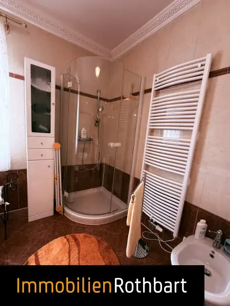 Wohnhaus mit Doppelgarage in bester Lage von St. Lorenzen!