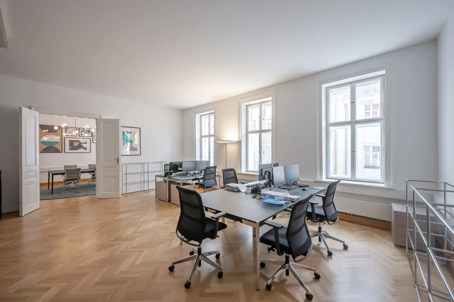 Modernes, voll ausgestattetes Büro zur Untermiete – zentral & flexibel
