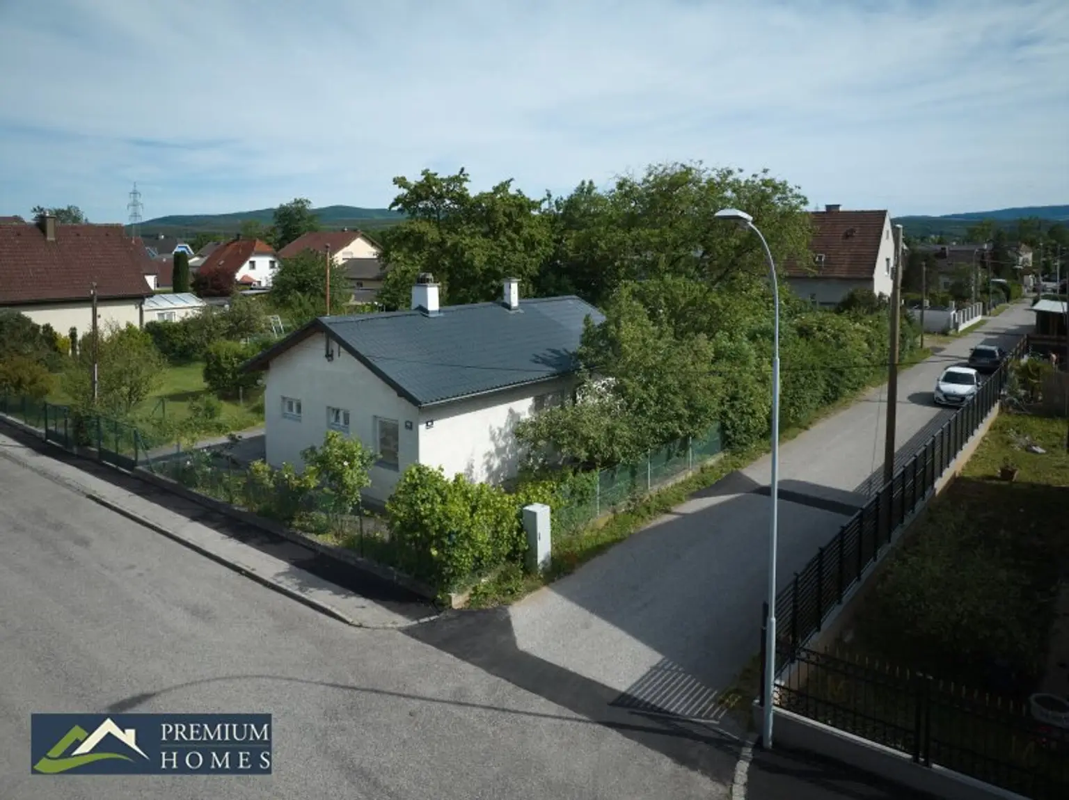 NEUNKIRCHEN - Ferienhaus mit großem Garten - Zufahrt