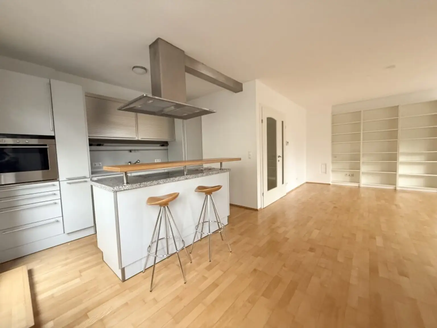 absolute Ruhelage: Helle, sonnige 3 Zimmer Wohnung mit Balkon und Terrasse in Grünlage Ober St.Veits 1130 zu mieten!