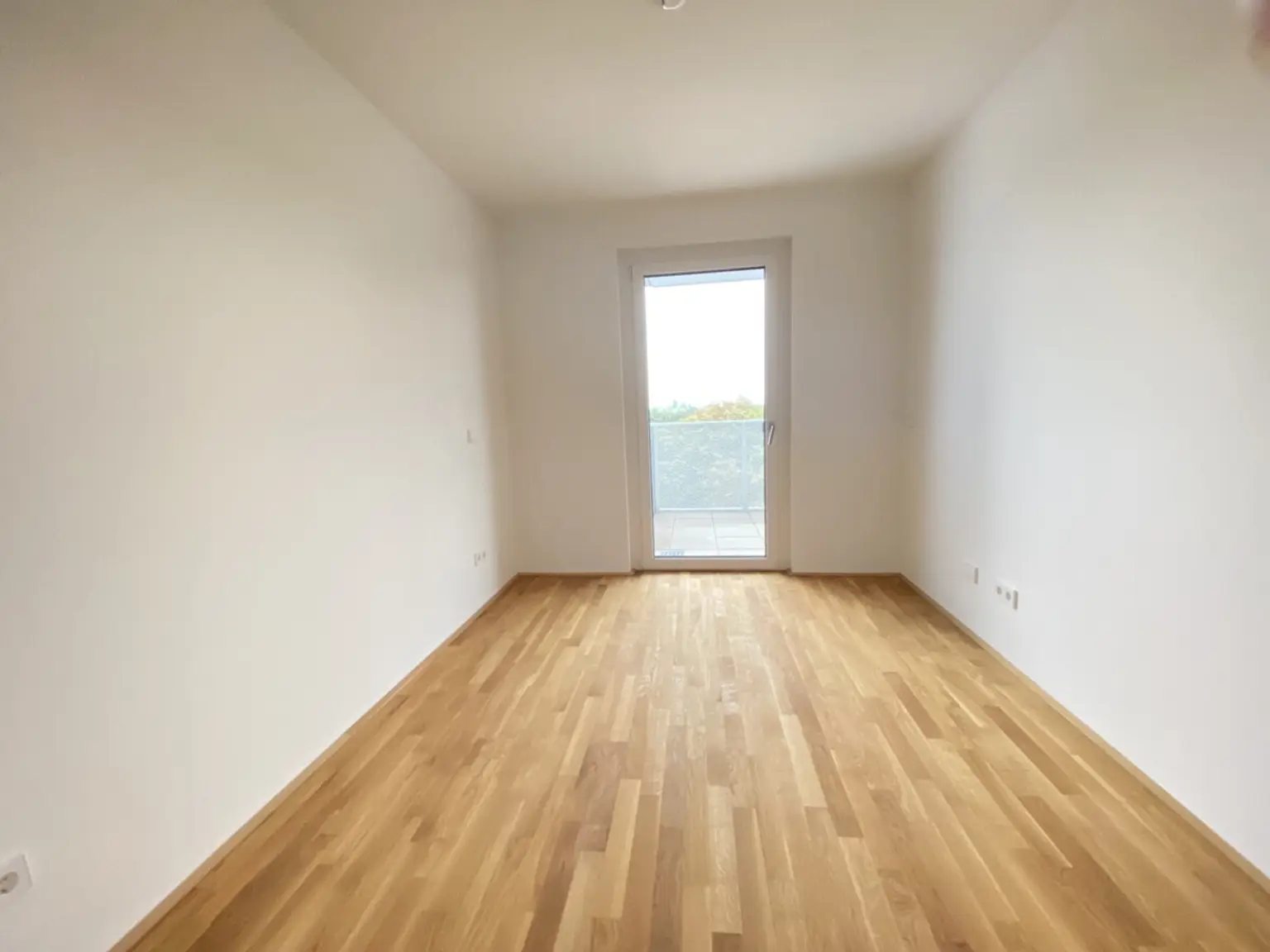 Top Weitblick Wohnung U3 2 Zimmer + Balkon - 1 bedroom apartment + balcony  ERSTBEZUG =Das Laurenz=