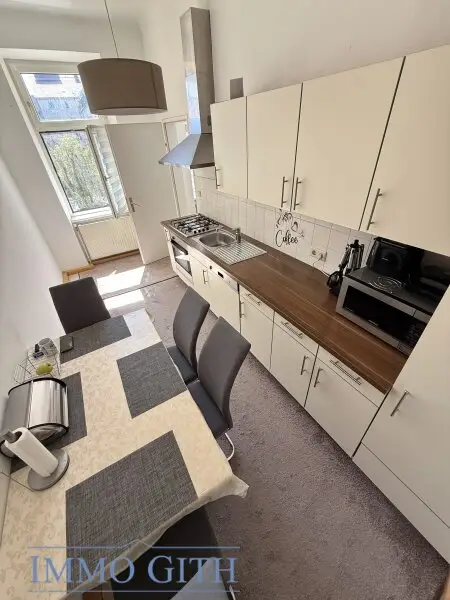 UNBEFRISTETE 2-ZIMMER-WOHNUNG MIT LIFT & U1 „ALTES LANDGUT“ VOR DER TÜR – 1100 WIEN ZU MIETEN!