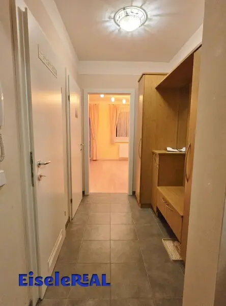 Tolle 3 Zimmer Wohnung – Balkon - Tiefgaragenplatz