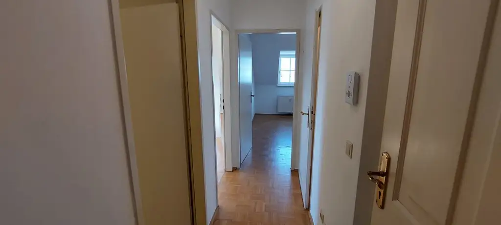 Citywohnung - 2 Zimmer Wohnung  im Dachgeschoss