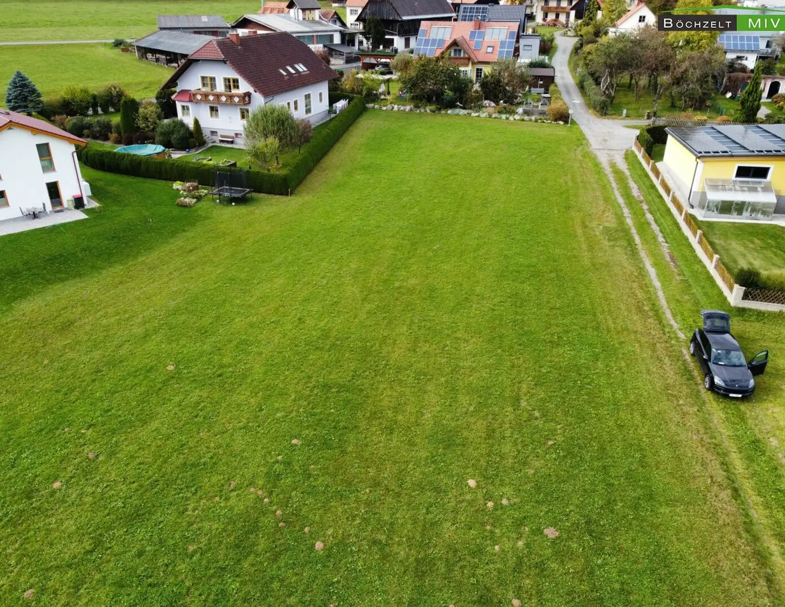Sonniges Baugrundstück mit privater Zufahrt in +++ Seckau +++