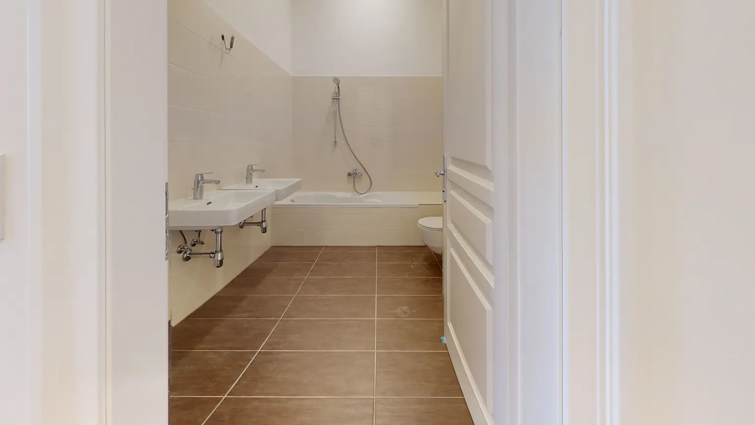 "Urban Oasis" - Erstbezug | 3-Zimmer Altbau | Balkon