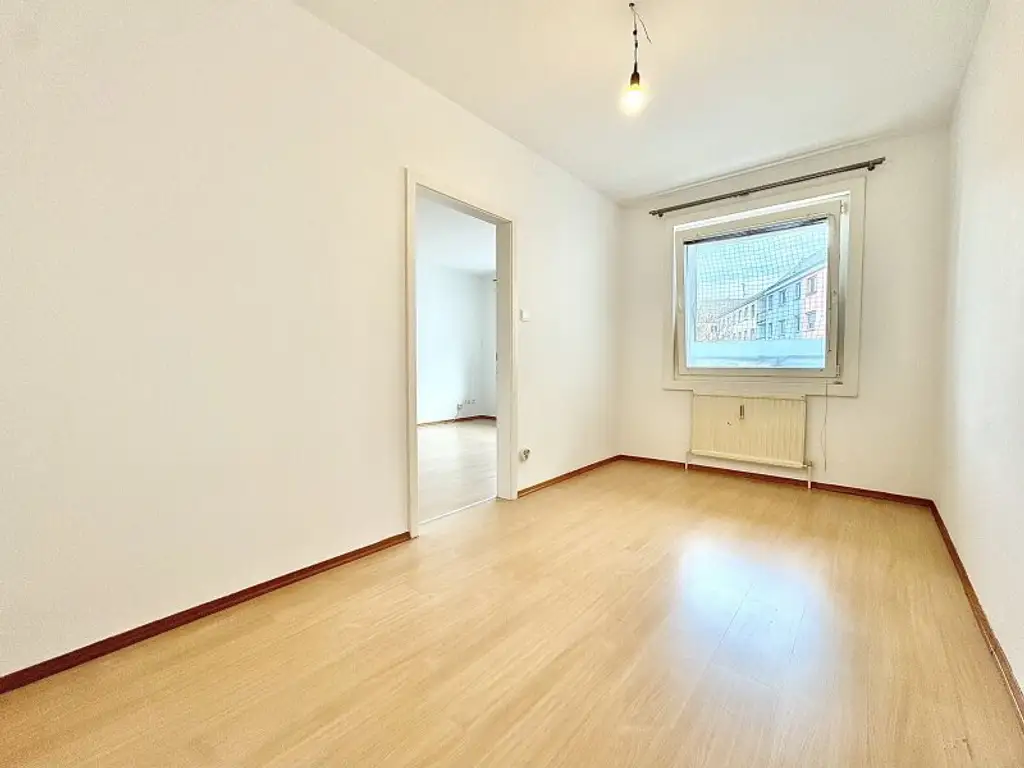 Ca. 9 Minuten vom Augarten! U6 in Gehweite I ruhige Loggia I Innenhoflage I