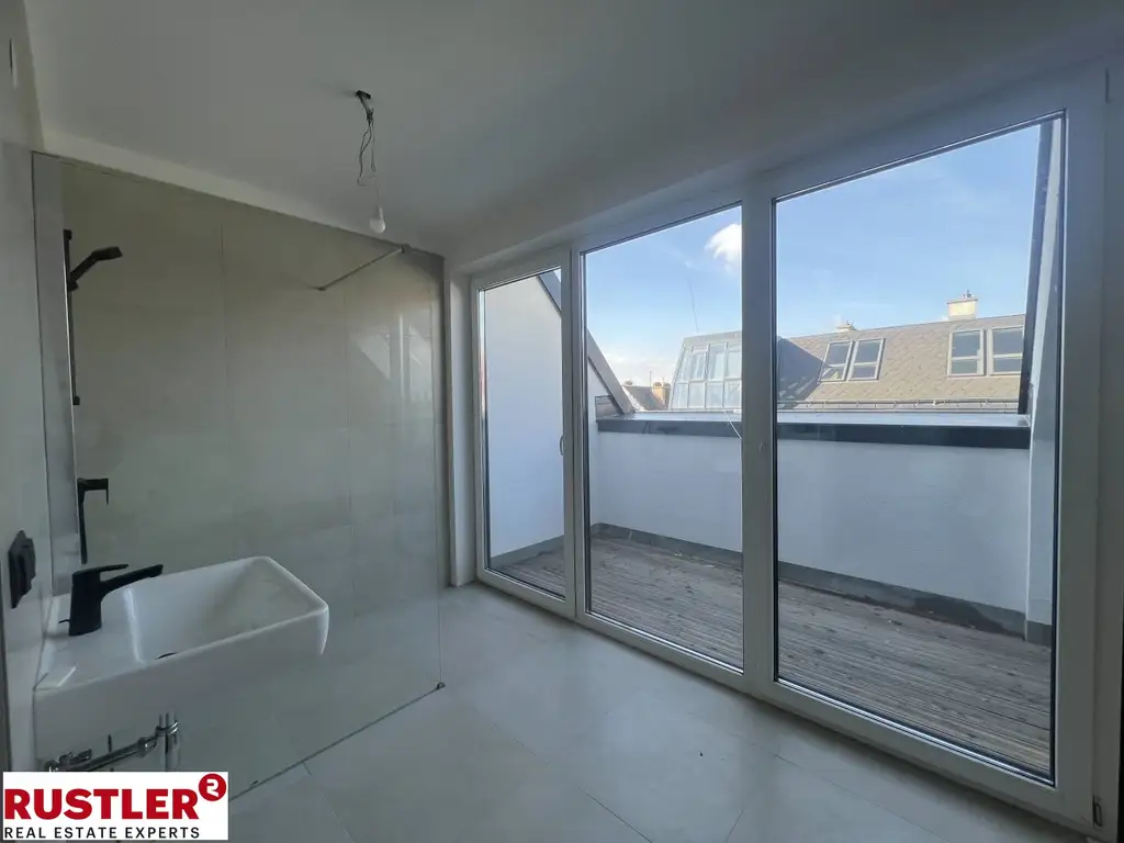 Luxus Penthouse mit sonniger Dachterrasse am Reinlpark | ERSTBEZUG