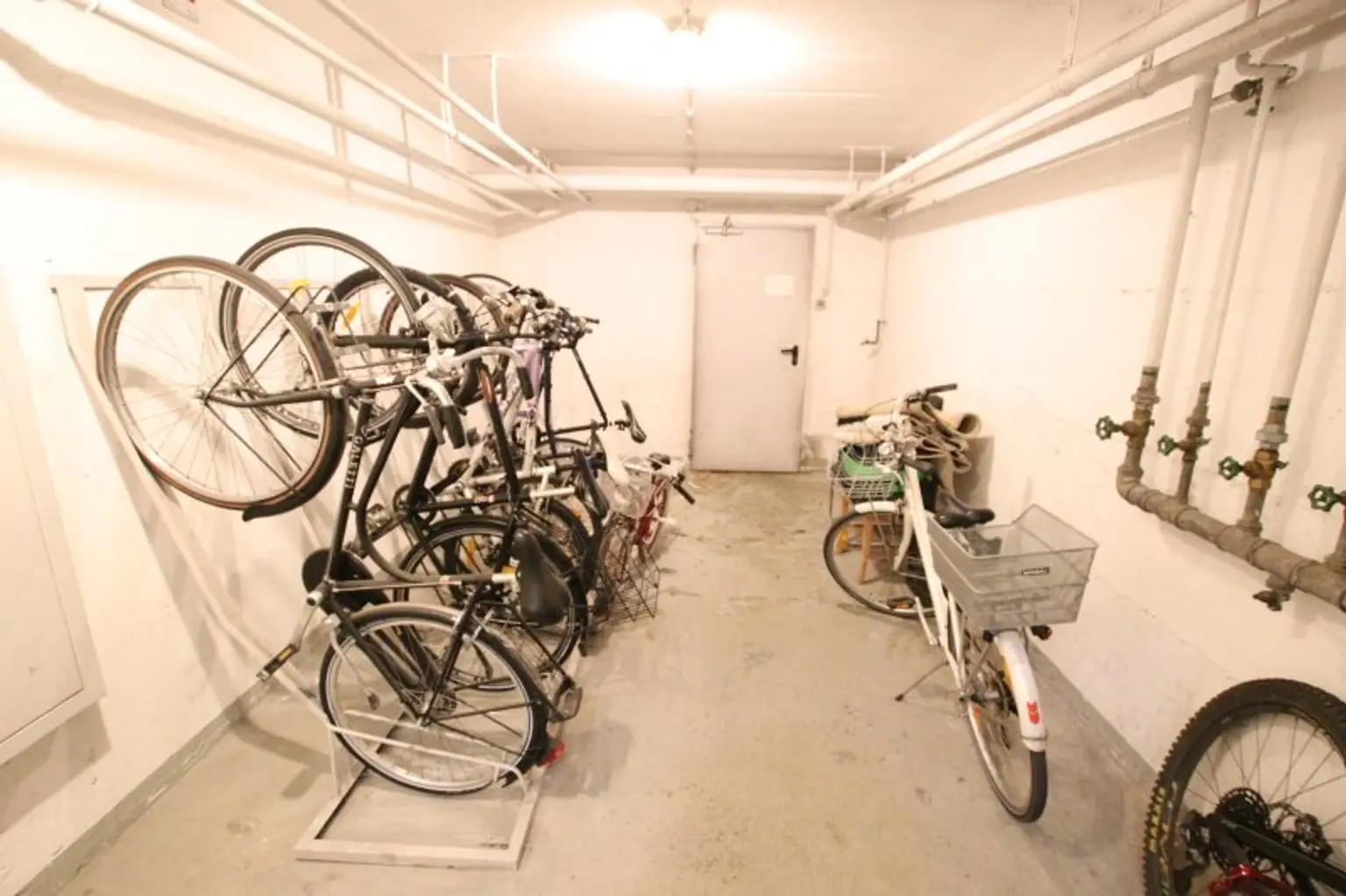 Sanierungsbedürftige aber super aufgeteilte 4 Zi Wohnung mit 112m² in Waidmannsdorf - Villacherstraße