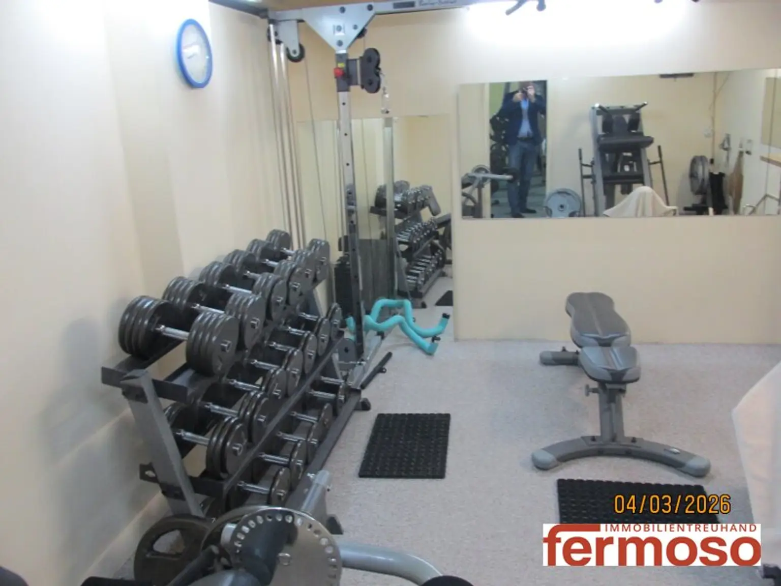 Traumhafter Bungalow vollunterkellert mit Fitness und Kino, perfekt und gepflegt mit wunderbaren Garten