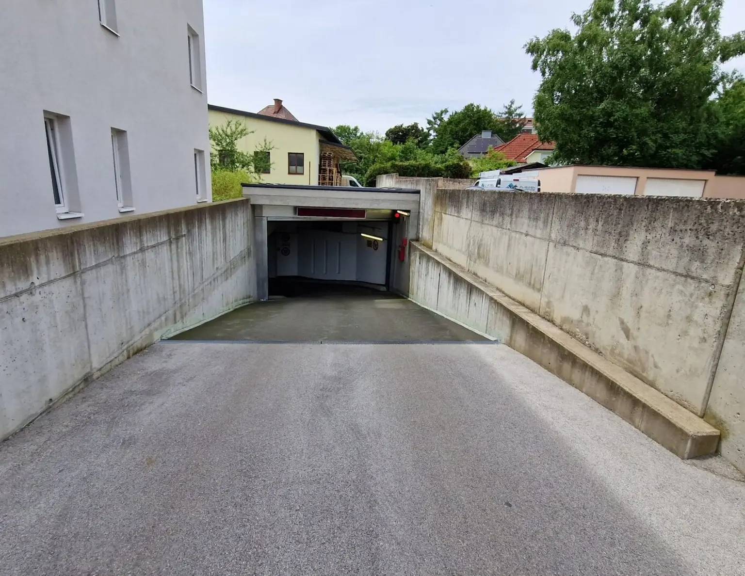 #PARKPLATZ #MIETEN #KLAGENFURT #ROSENEUM #HANS-SACHS-STRAßE 32