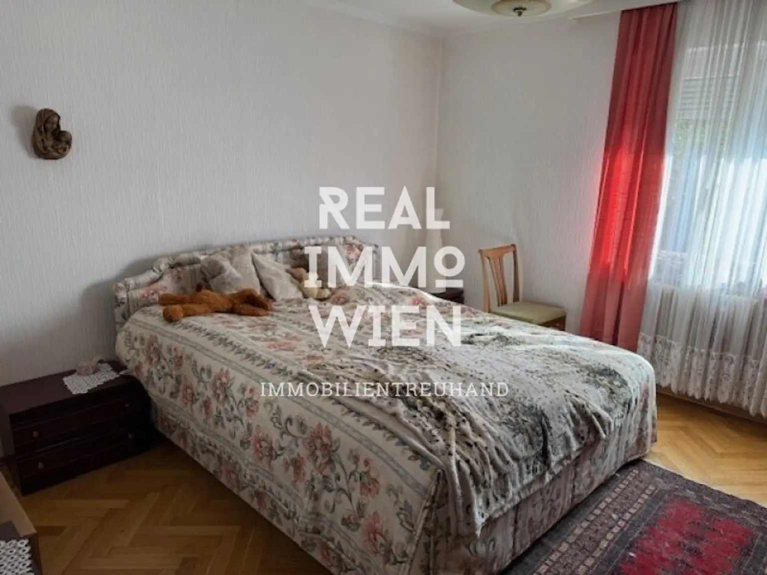 Perfekt gelegenes EFH in Villach: ca.160 m² Wfl, Garten, Balkon & Stadtblick! 370.000 €