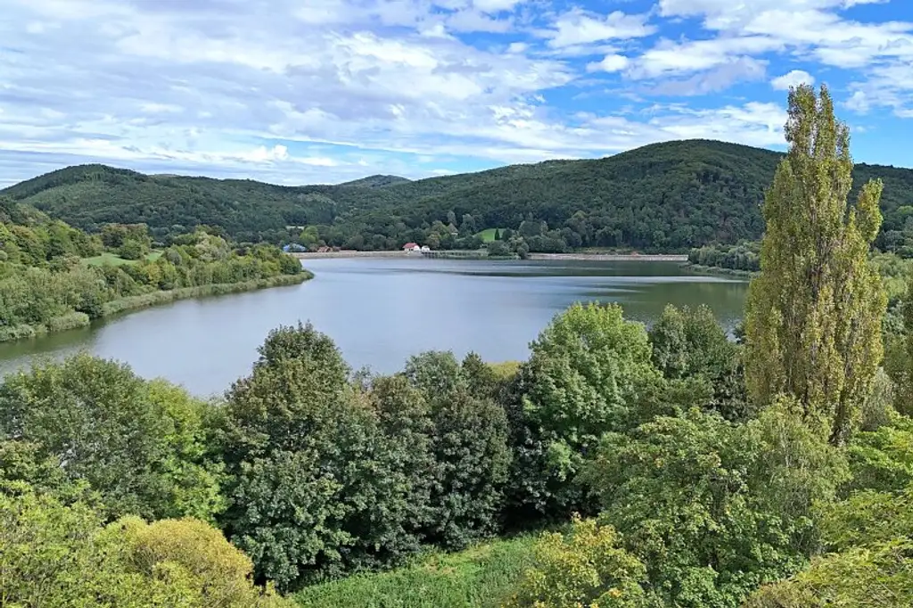 Investition in Toplage am Bartberg: 13 Parzellen am Wienerwaldsee - Aufschließung bezahlt!