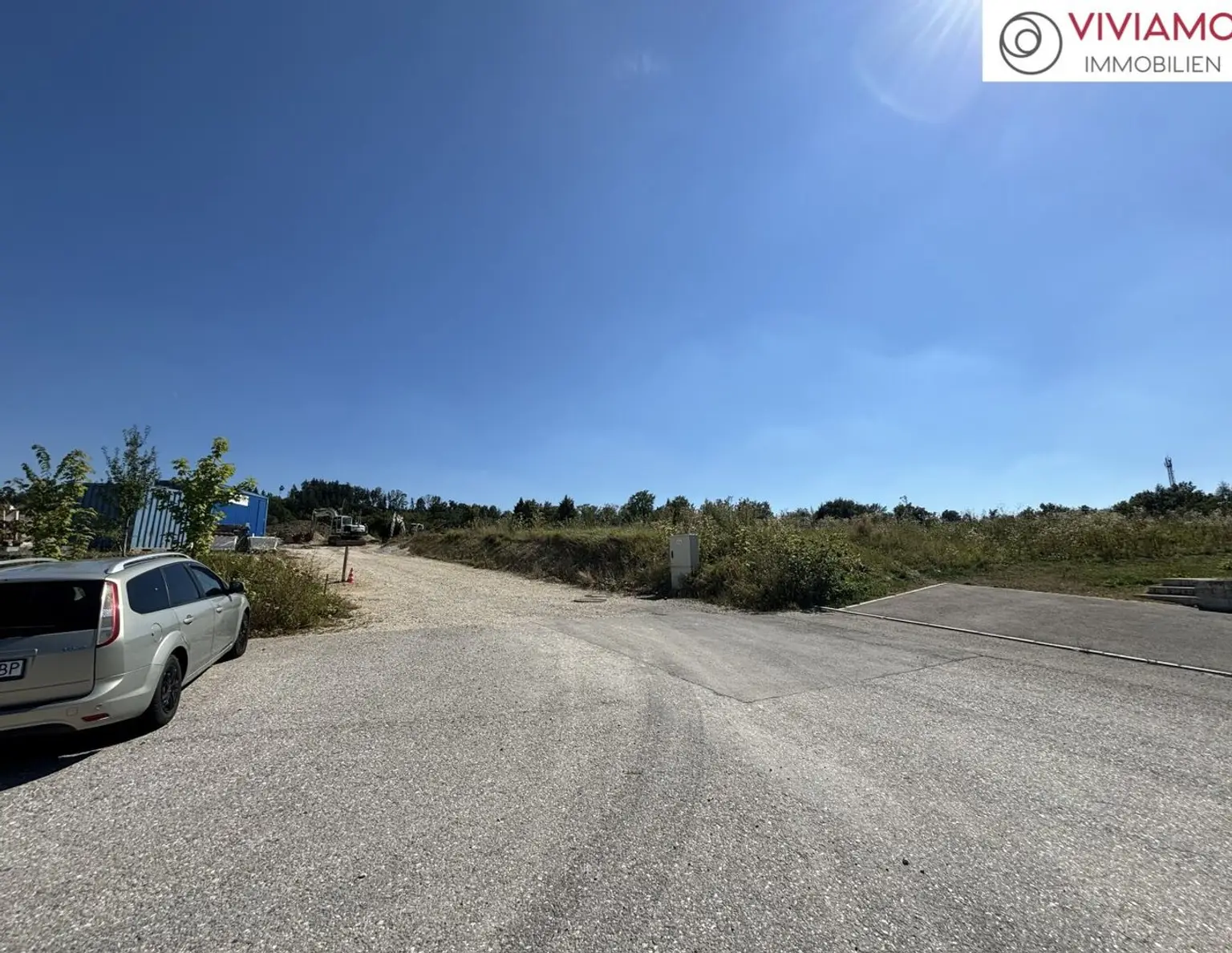 Gewidmetes Betriebsbaugrundstück ohne Bauzwang I Beste Sichtbarkeit auf die A8-Innkreisautobahn