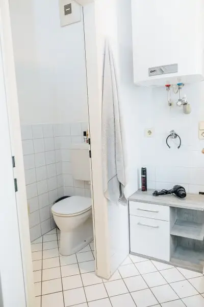 AB 01. OKTOBER FREI I NÄHE ZENTRUM I LICHTDURCHFLUTET I BESTE LAGE I BADEWANNE I HAUSTIERE ERLAUBT I PROJEKT WOHNEN