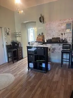 Wohnung  Erdgeschoss  Frisörsalon