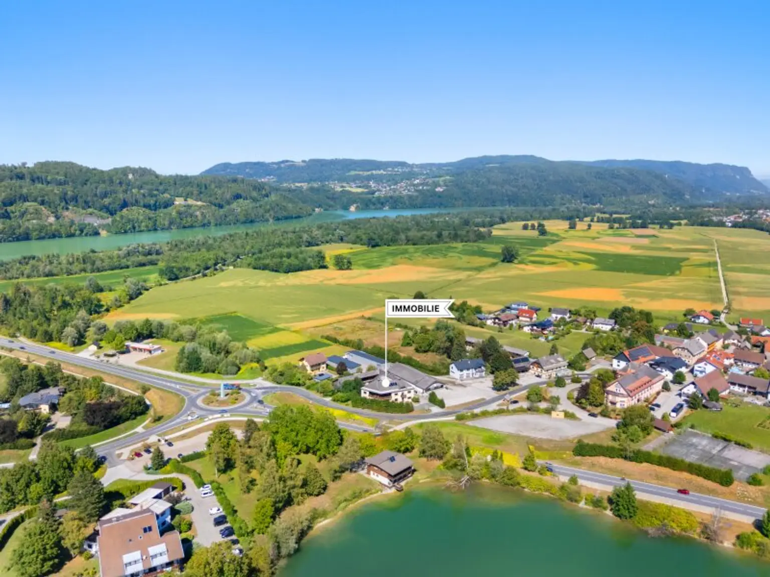 Mehrfamilienwohnhaus mit 400m² mit 2 Wohnungen plus 10 Einzelzimmern Nähe Ratzteich in Kirschentheuer - Ferlach
