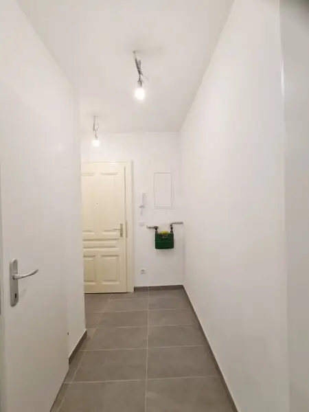 ++ ERSTBEZUG +RUHELAGE + NEUBAU BJ1982 + DACHGESCHOSSWOHNUNG Jugendstilhaus bei U4 Unter St Veit ++