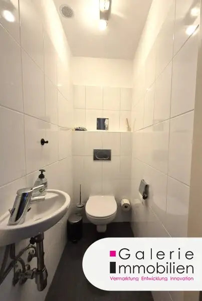 Top-Wohnung mit Loggia - zentral begehbar - Weitblick