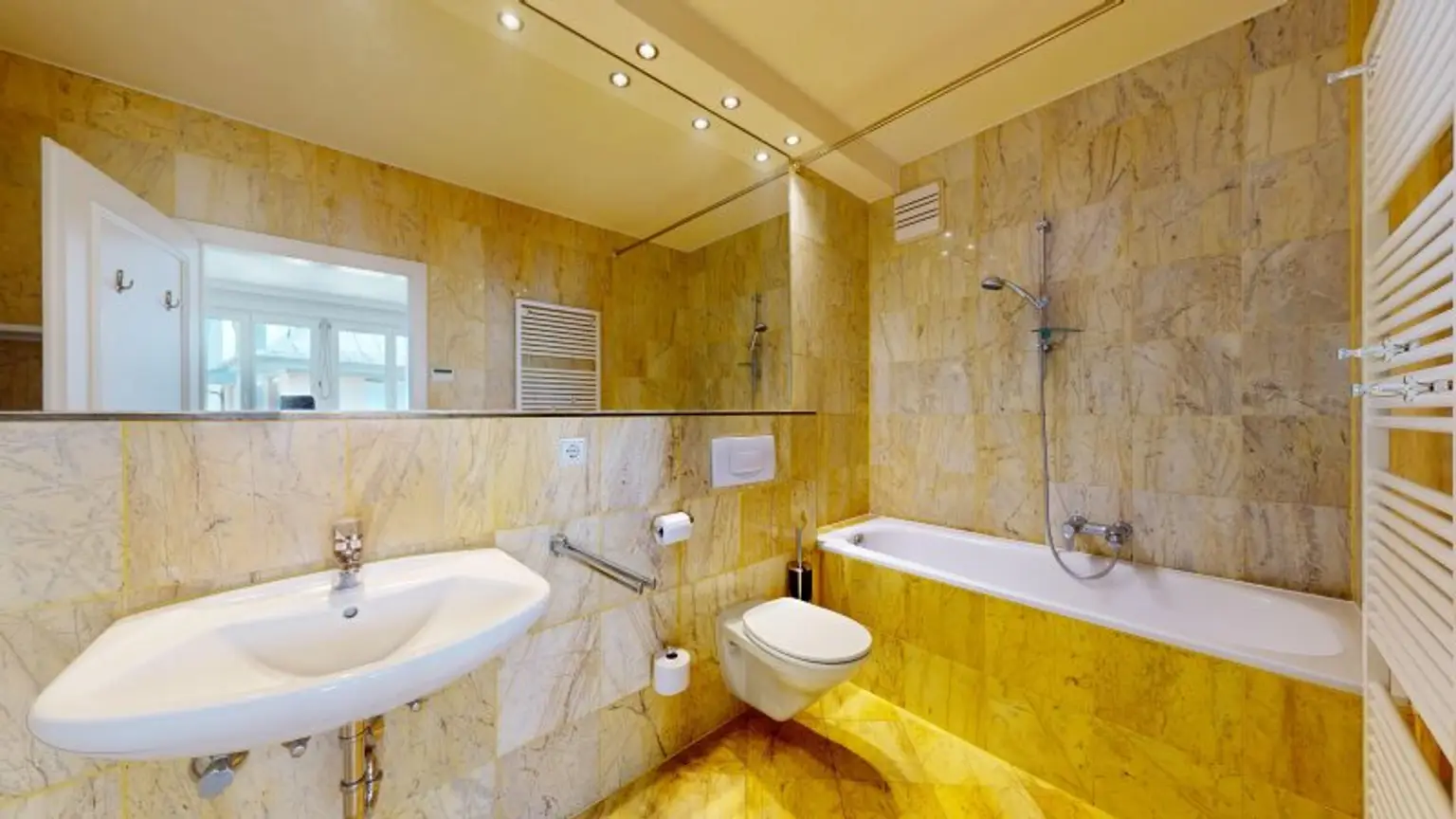 Badezimmer 1