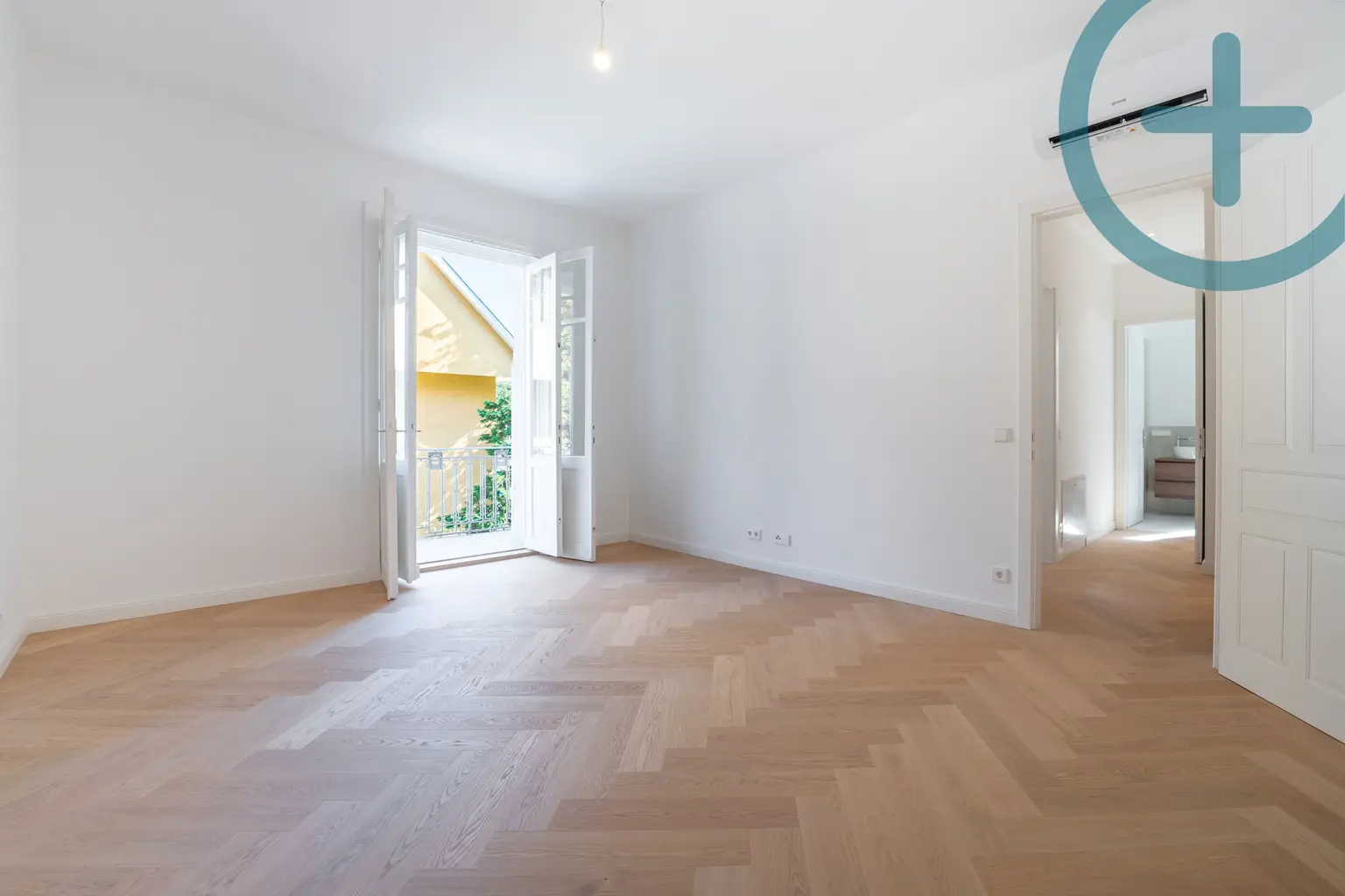Schlafzimmer 1