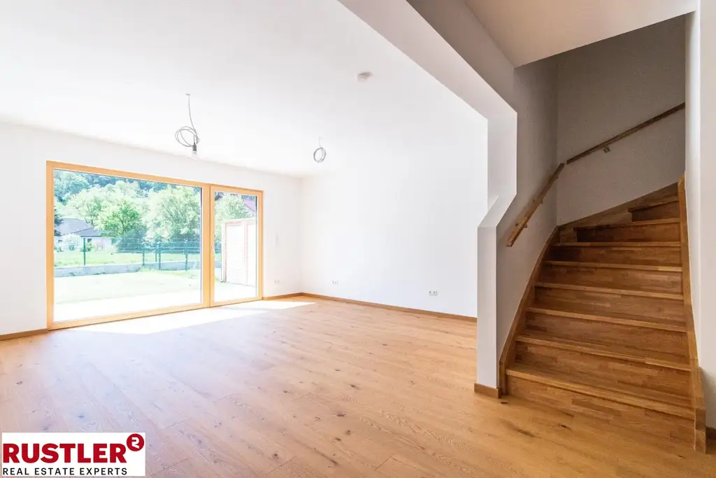Architekten-Reihenhaus mit 2 Carports und inkl. Küche mitten im Helenental ! Provisionsfrei!