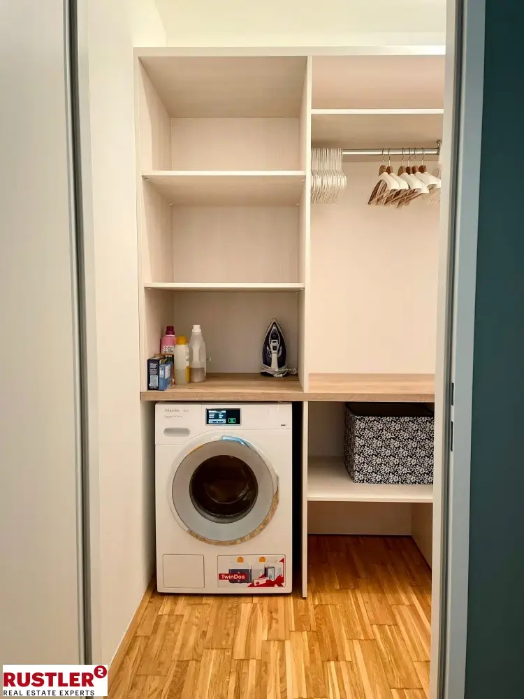 Atemberaubend -> Möblierte 4-Zimmer Wohnung mit traumhaftem Ausblick