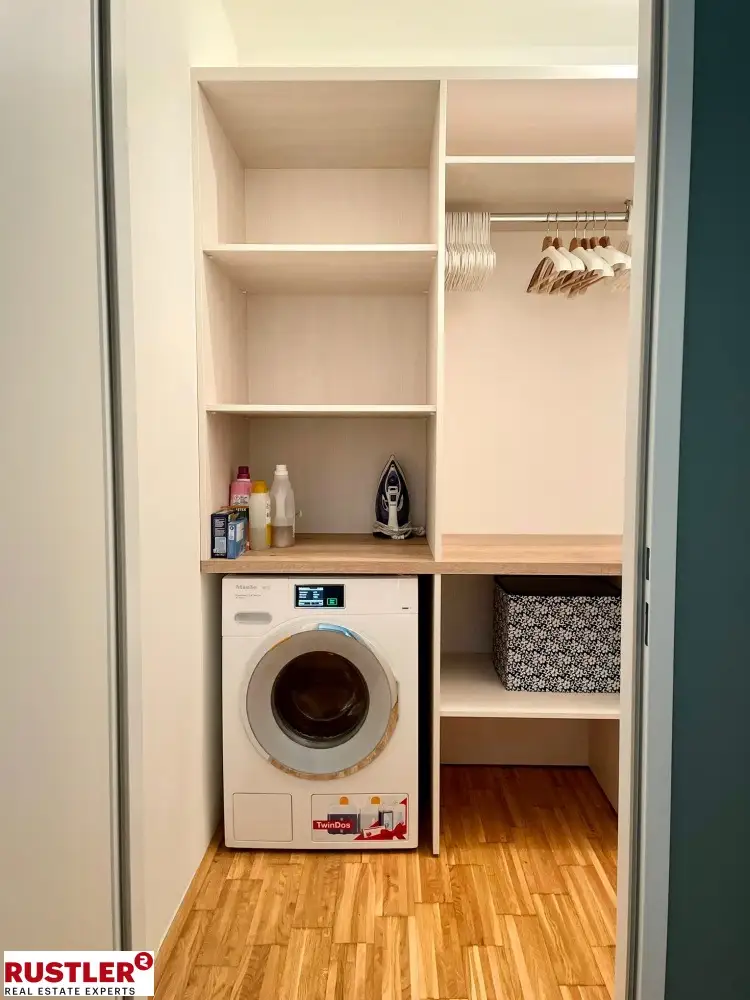 Atemberaubend -> Möblierte 4-Zimmer Wohnung mit traumhaftem Ausblick