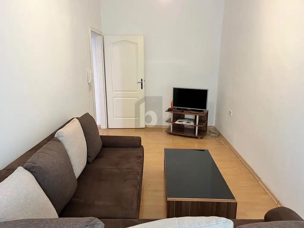 ZENTRAL MIT CHARME UND TEILMÖBLIERUNG