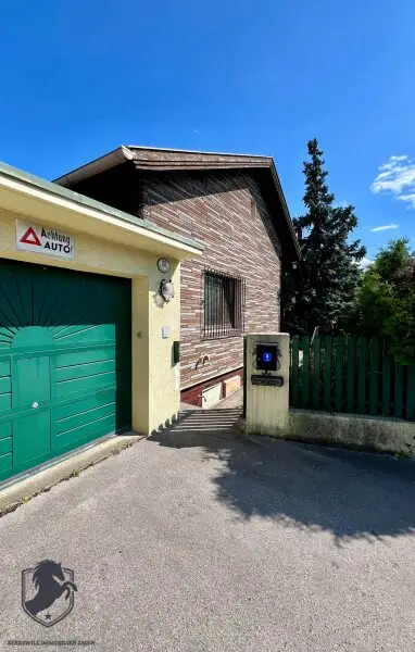 Einfamilienhaus mit großzügigem Grundriss und gepflegtem Zustand