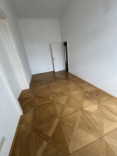 Mietwohnung ca. 178m2 in Top-Lage in Graz! ***Für Wohngemeinschaften bestens geeignet***