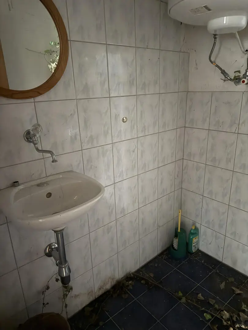 20251114_095904276_iOS