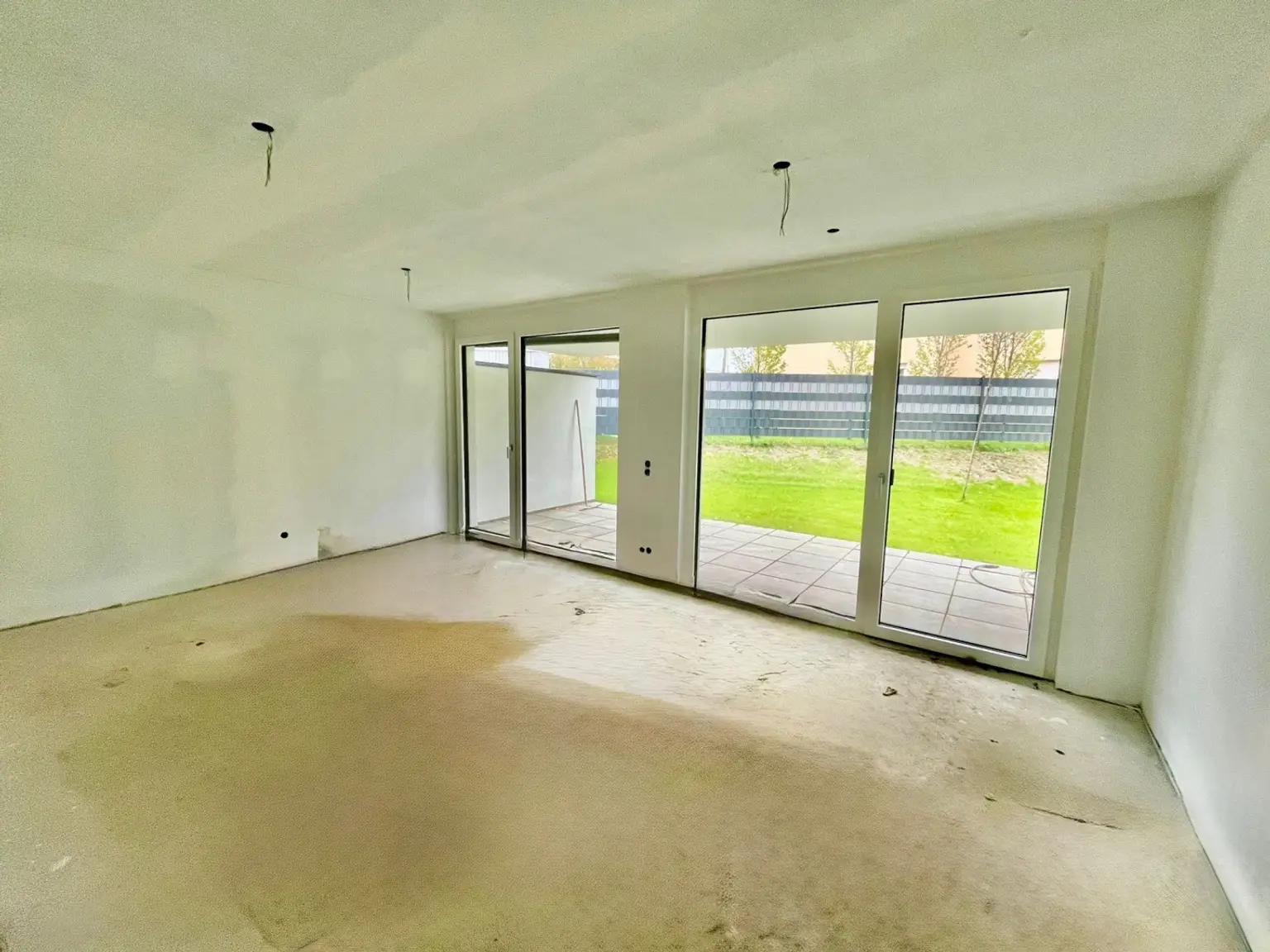 Da5fc878-fd25-4a28-b