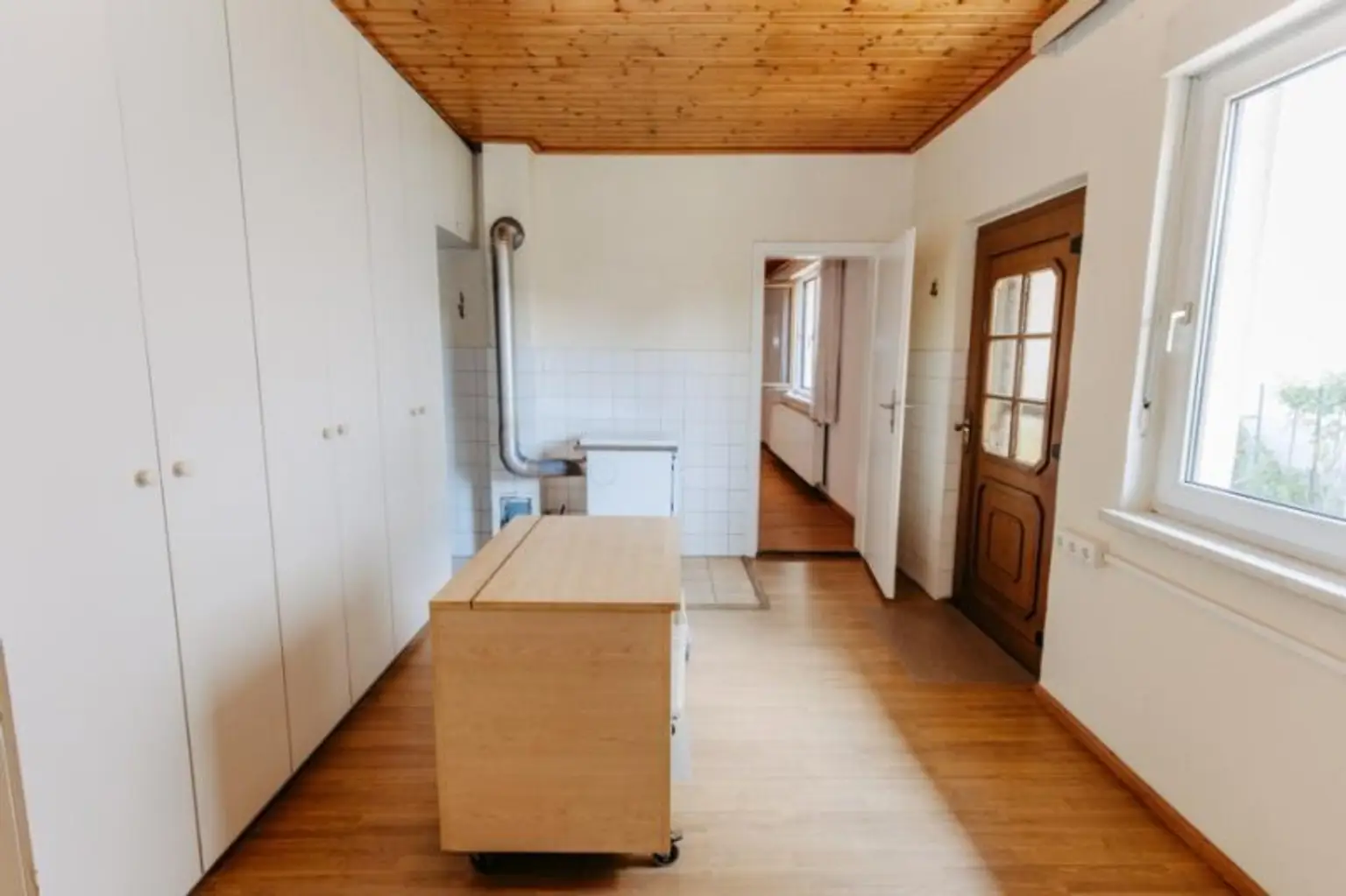 Erleben Sie die  Ausstrahlung. Landhaus in typisch  Weinviertler „L“ Form, bestgepflegt