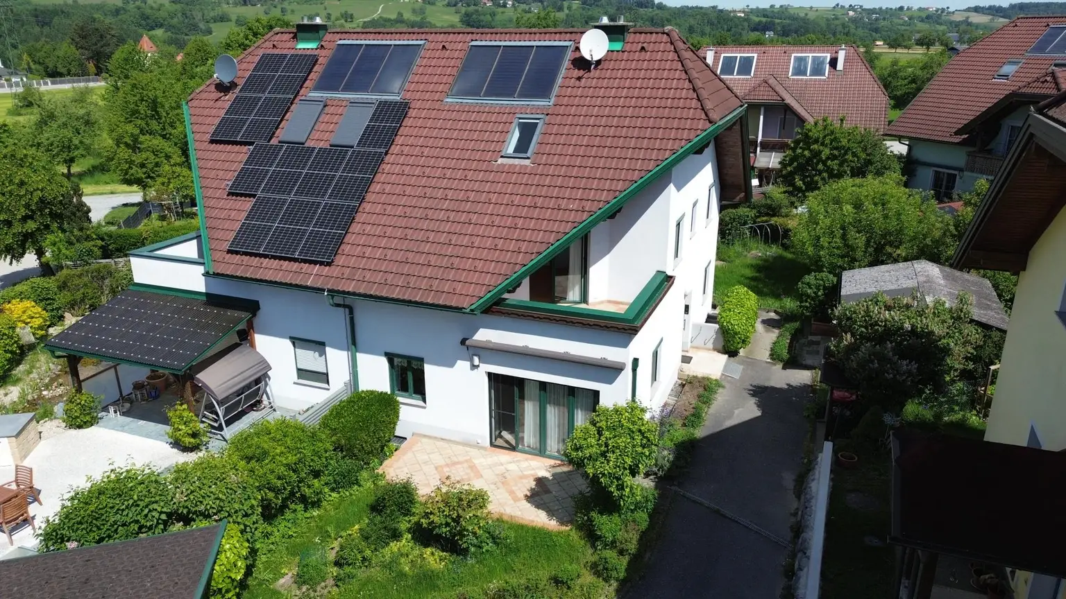 Doppelhaushälfte mit Garten & Carport - in beliebter Lage
