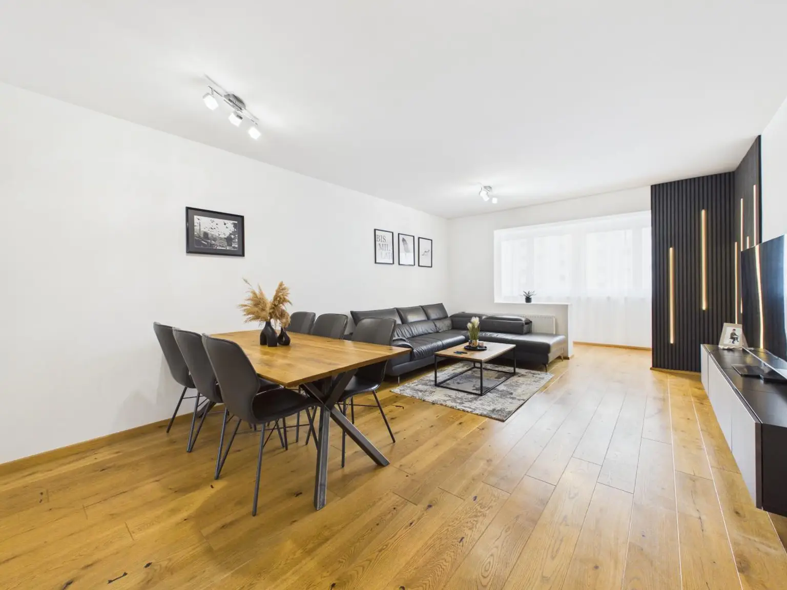 Wohn- und Essbereich 3