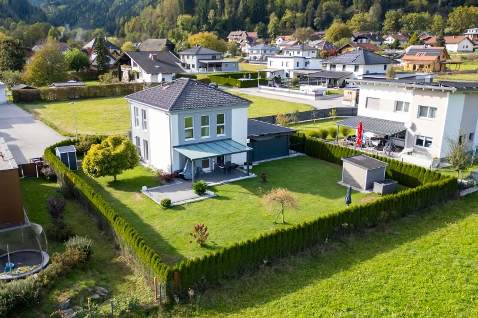 FELDKIRCHEN | Entzückendes Häuschen mit Ausblick in Ruhelage mit aktiver KÜHLUNG