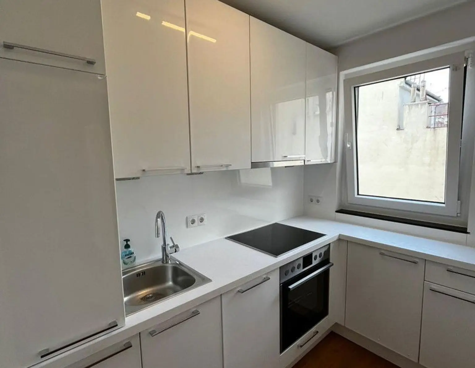 2-Zimmer-Wohnung - perfekte Aufteilung - Balkon - Hofruhelage - Provisionsfrei - ca 57 m²
