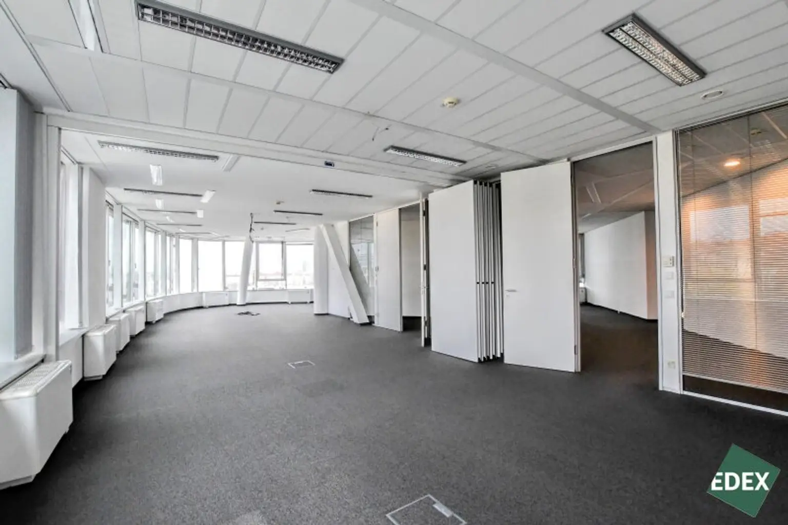 Skyline | flexible Büroflächen direkt an der U-Bahn