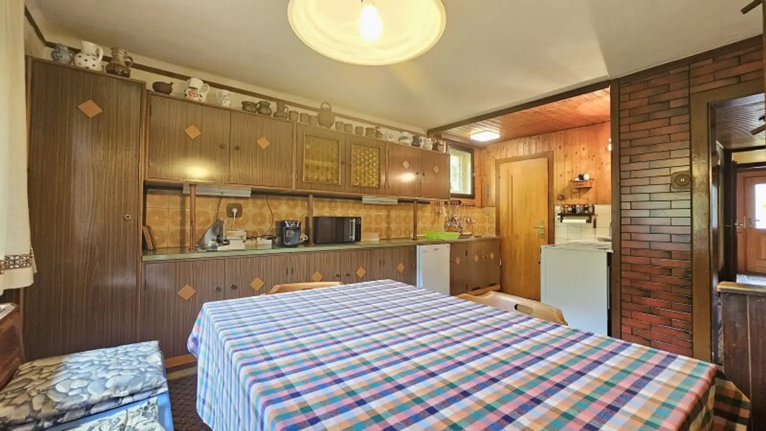 Charmantes Sanierungsobjekt in Radenthein: 5 Zimmer, Balkon und viel Potenzial!