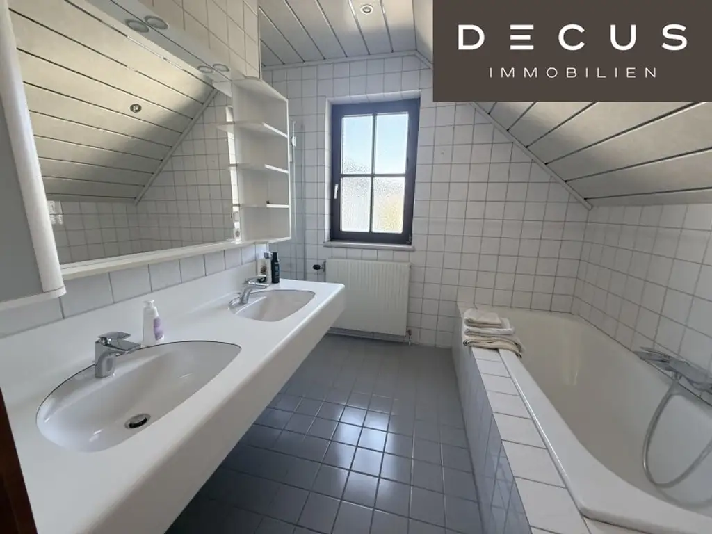 Gepflegtes Haus mit Garten, Pool und Wellness