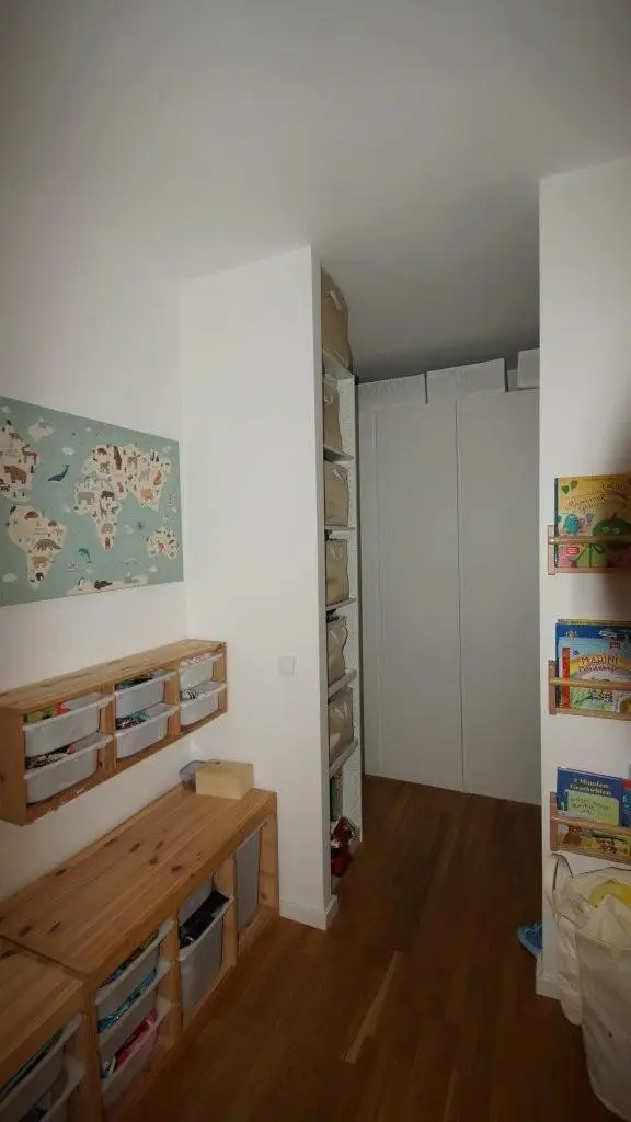 9 begehbarer Kleiderschrank ETW 1220