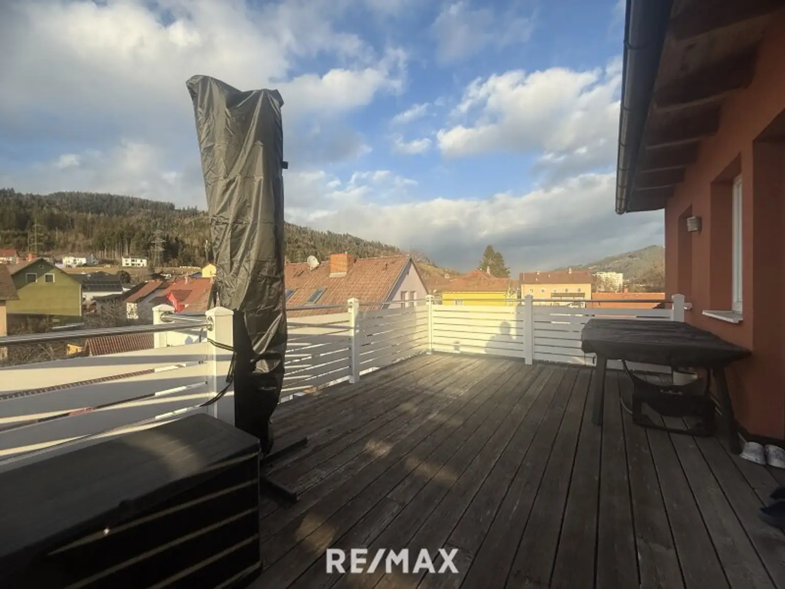 *** Top kernsaniertes 568m² Zinshaus in Kindberg – 5 Einheiten incl. Carports, voll vermietet, starke Renditechance! ***