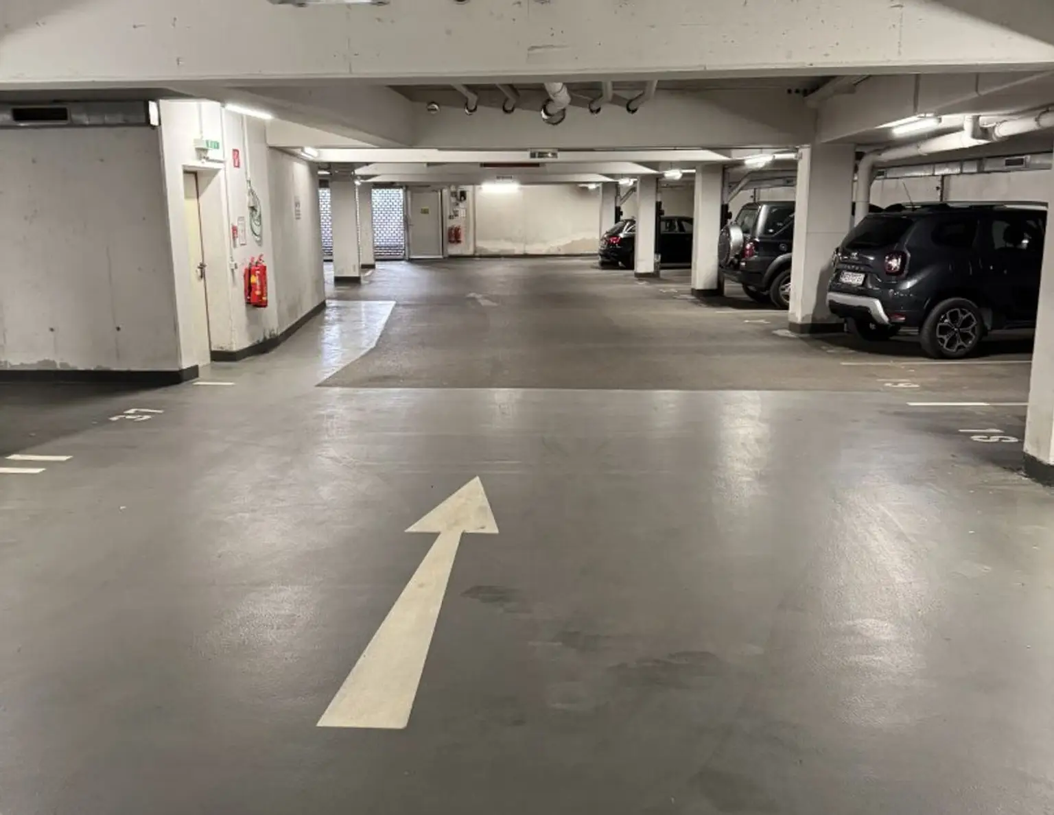 Sichern Sie sich Ihren Tiefgaragenstellplatz in Wels - nur 120 € Miete!