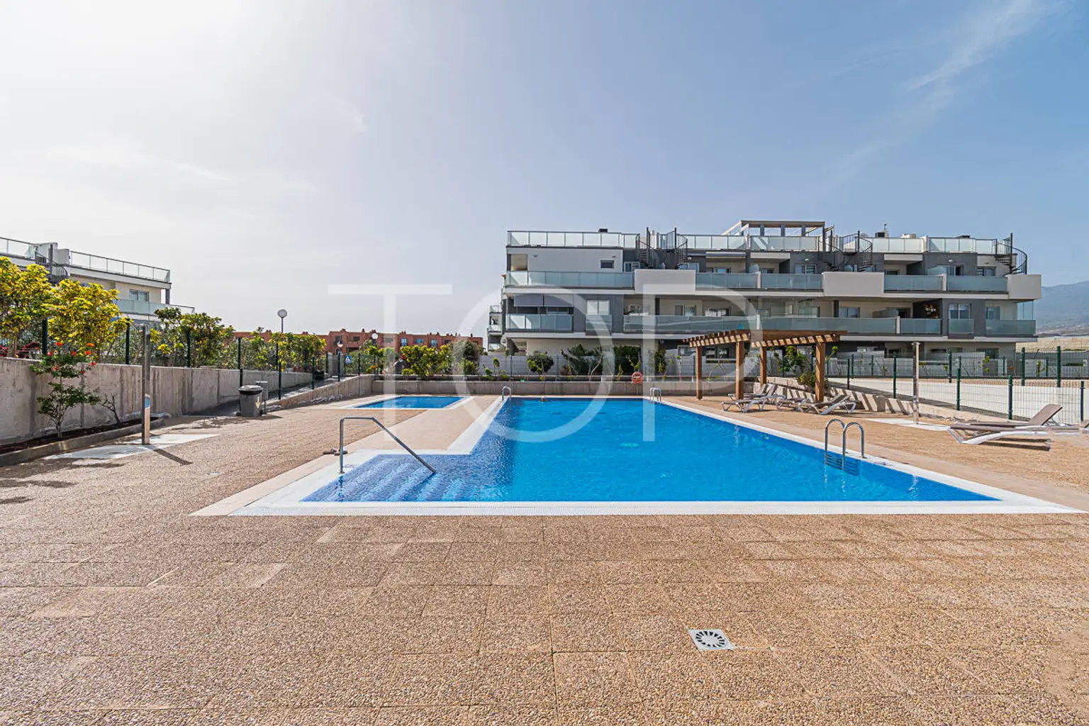 Appartement-La-Tejita-Gemeinschaftsschwimmbad-Teneriffa-2