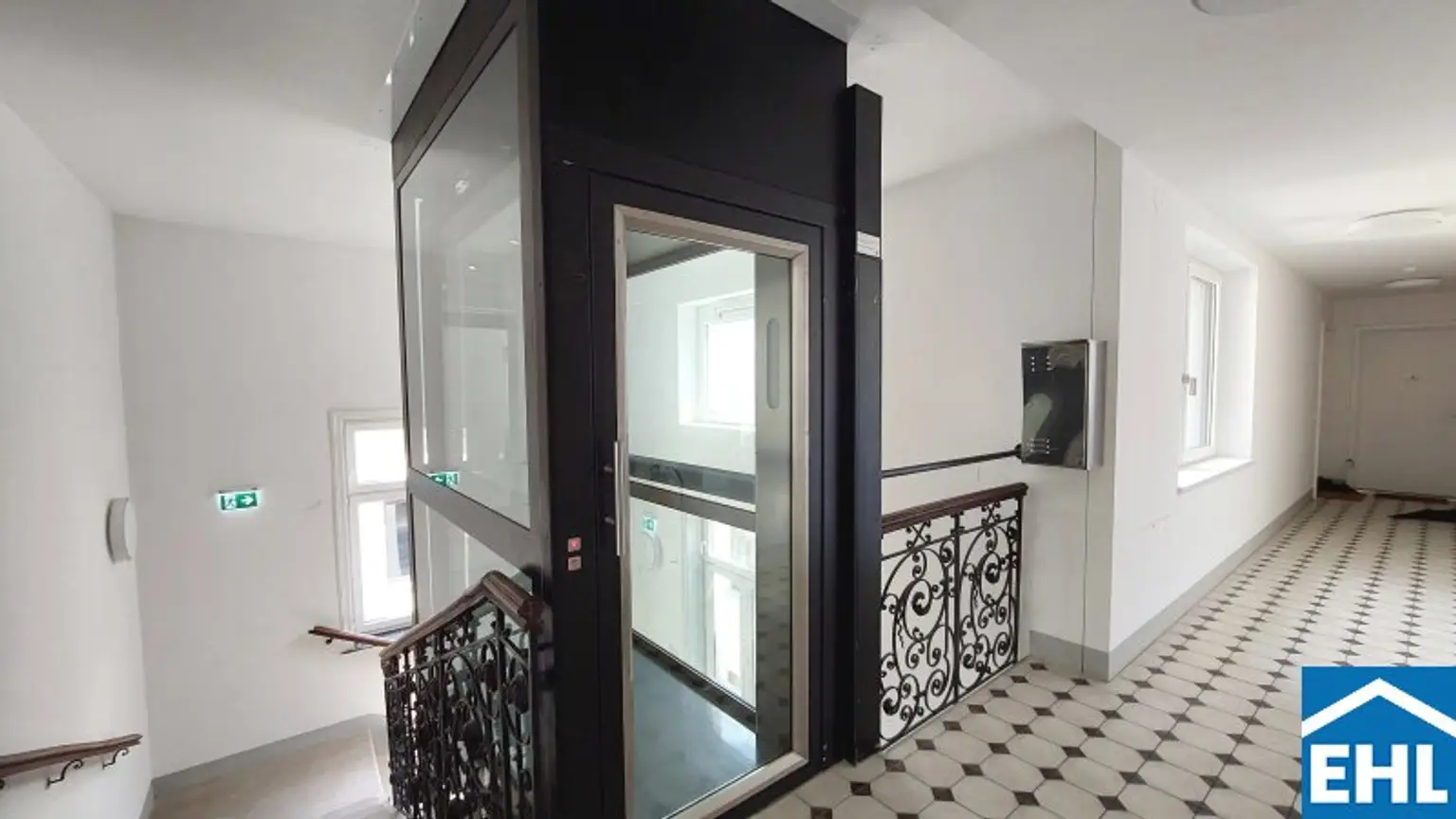 Traumhafte 3-Zimmer-Maisonette im Dachgeschoss mit Dachterrasse im Servitenviertel - U4 Nähe!